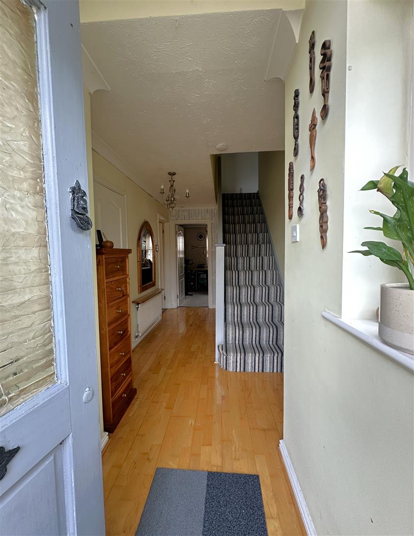 Willowbank, Chippenham